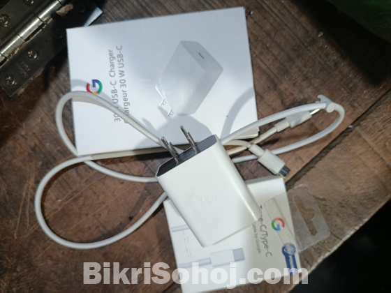গুগল চার্জার